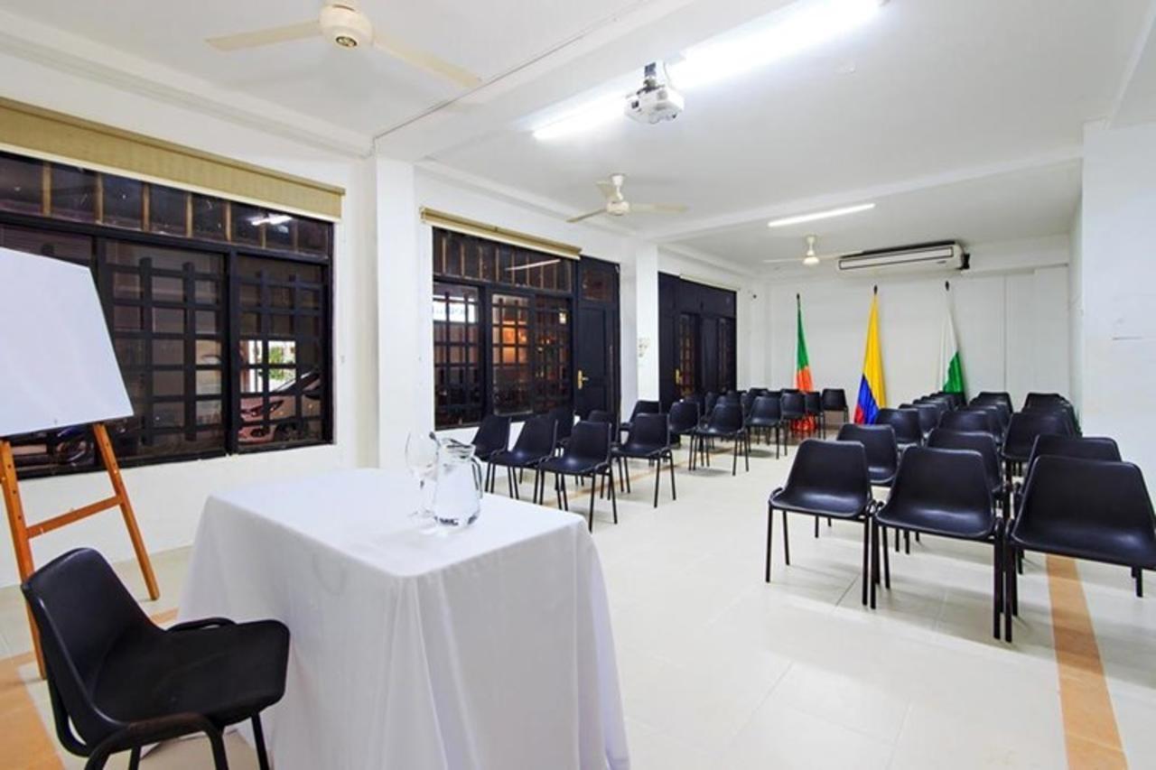 Embera Hotel